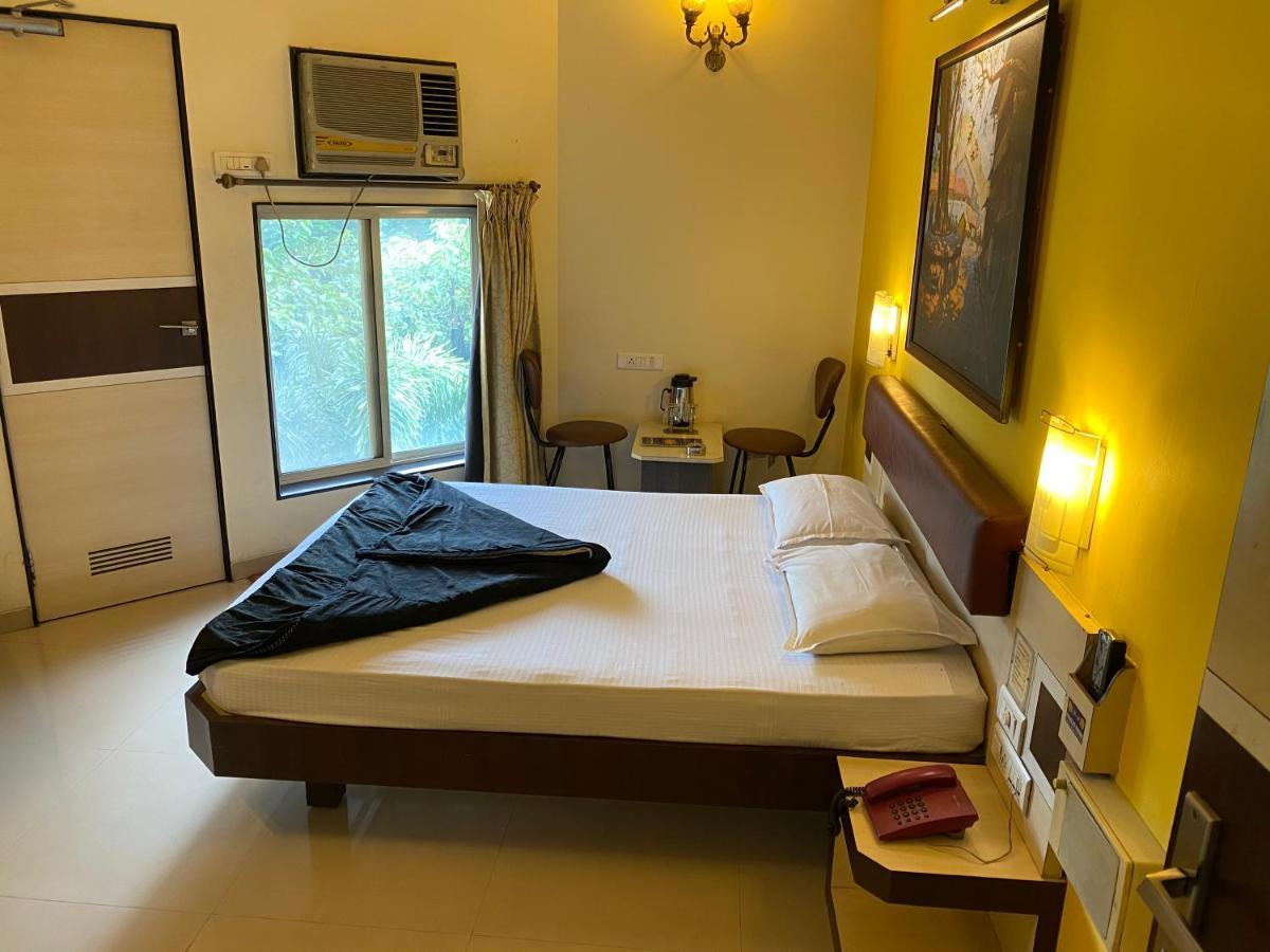 Panchavati Elite Inn Nashik Exterior foto