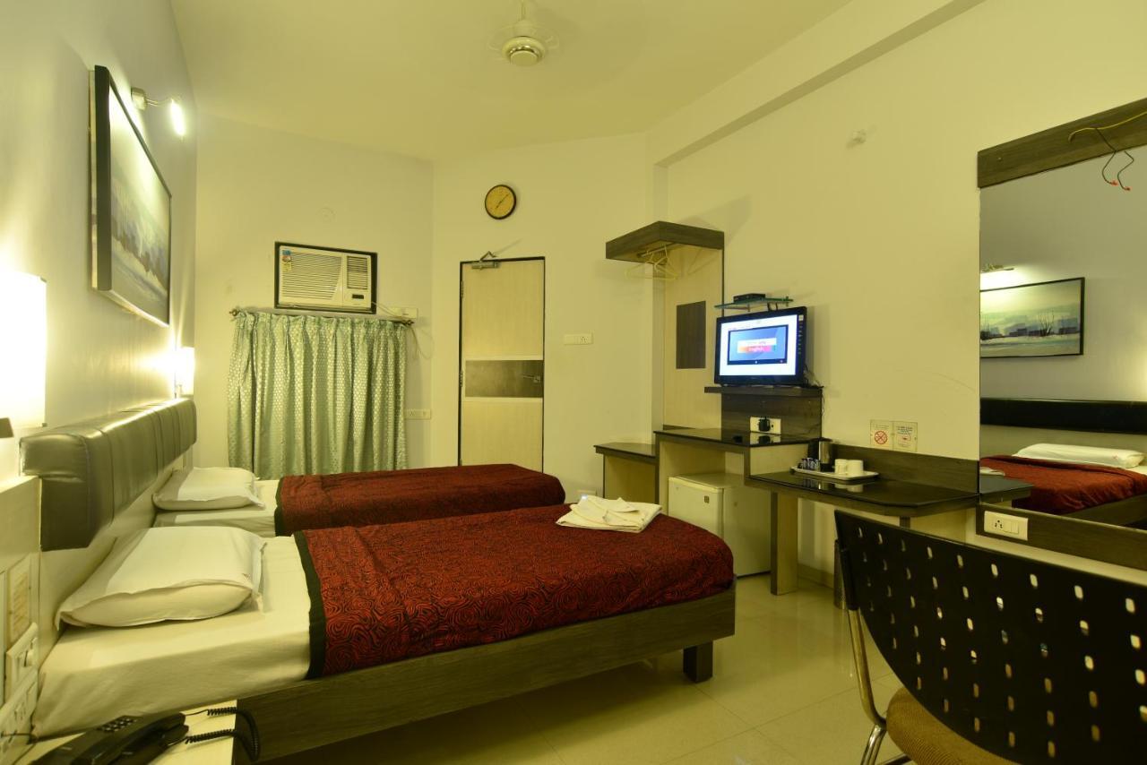 Panchavati Elite Inn Nashik Exterior foto